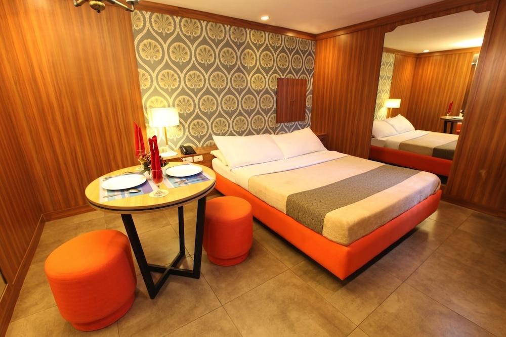 Victoria Court Hillcrest Pasig Motel Buitenkant foto