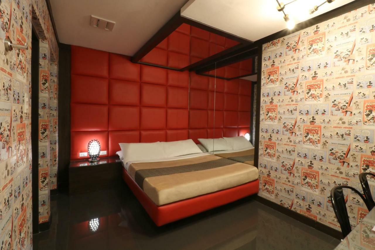 Victoria Court Hillcrest Pasig Motel Buitenkant foto
